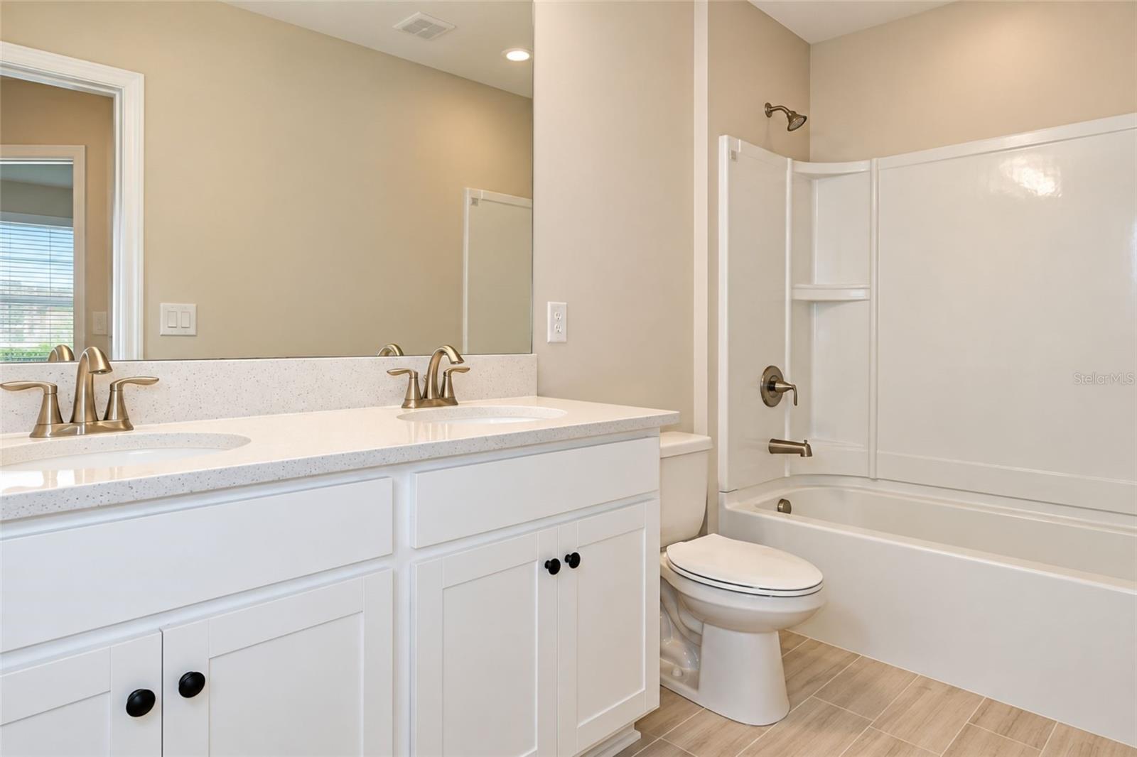 5438 TRIPOLI DR — photo 6