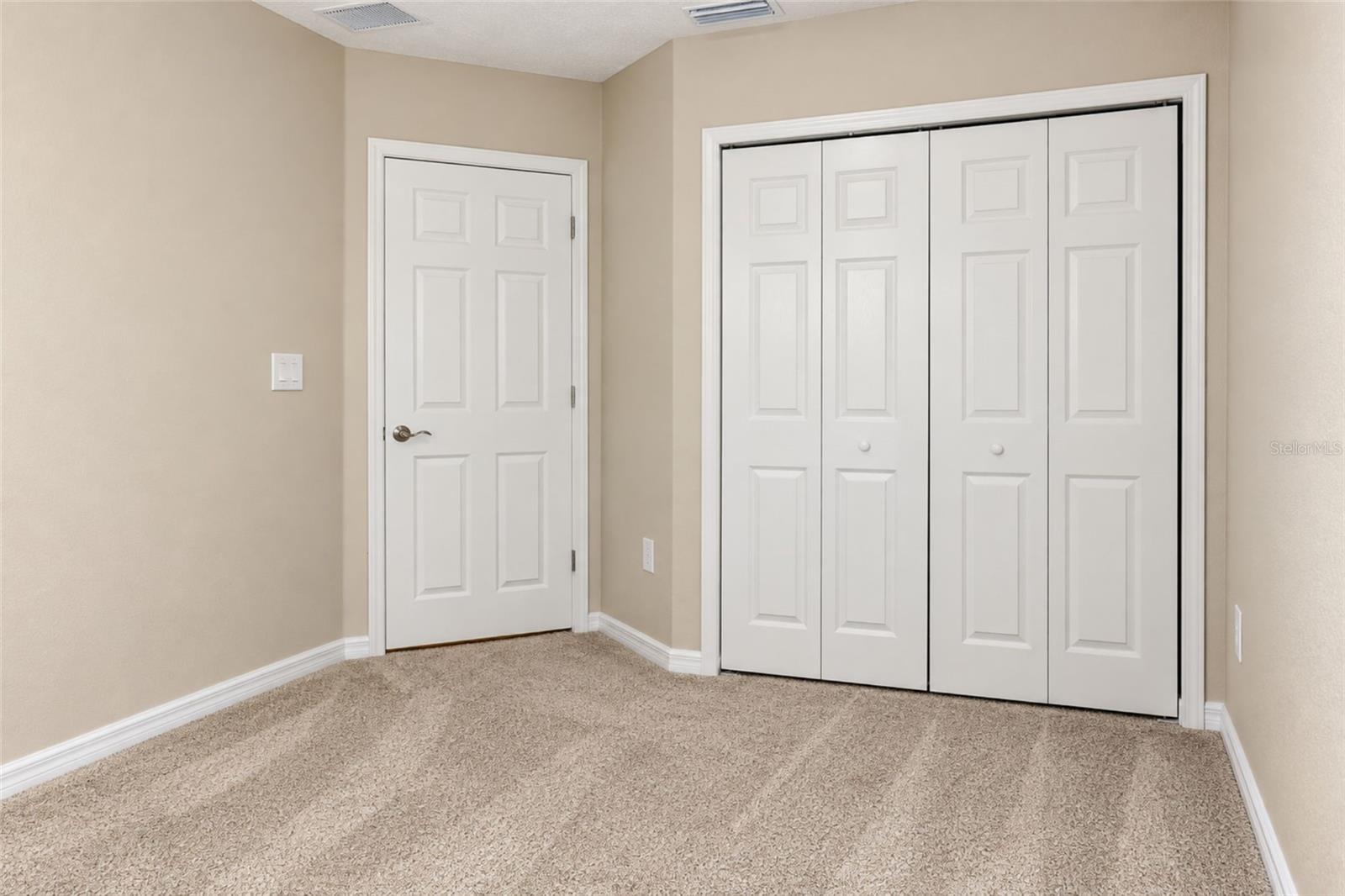 5438 TRIPOLI DR — photo 10