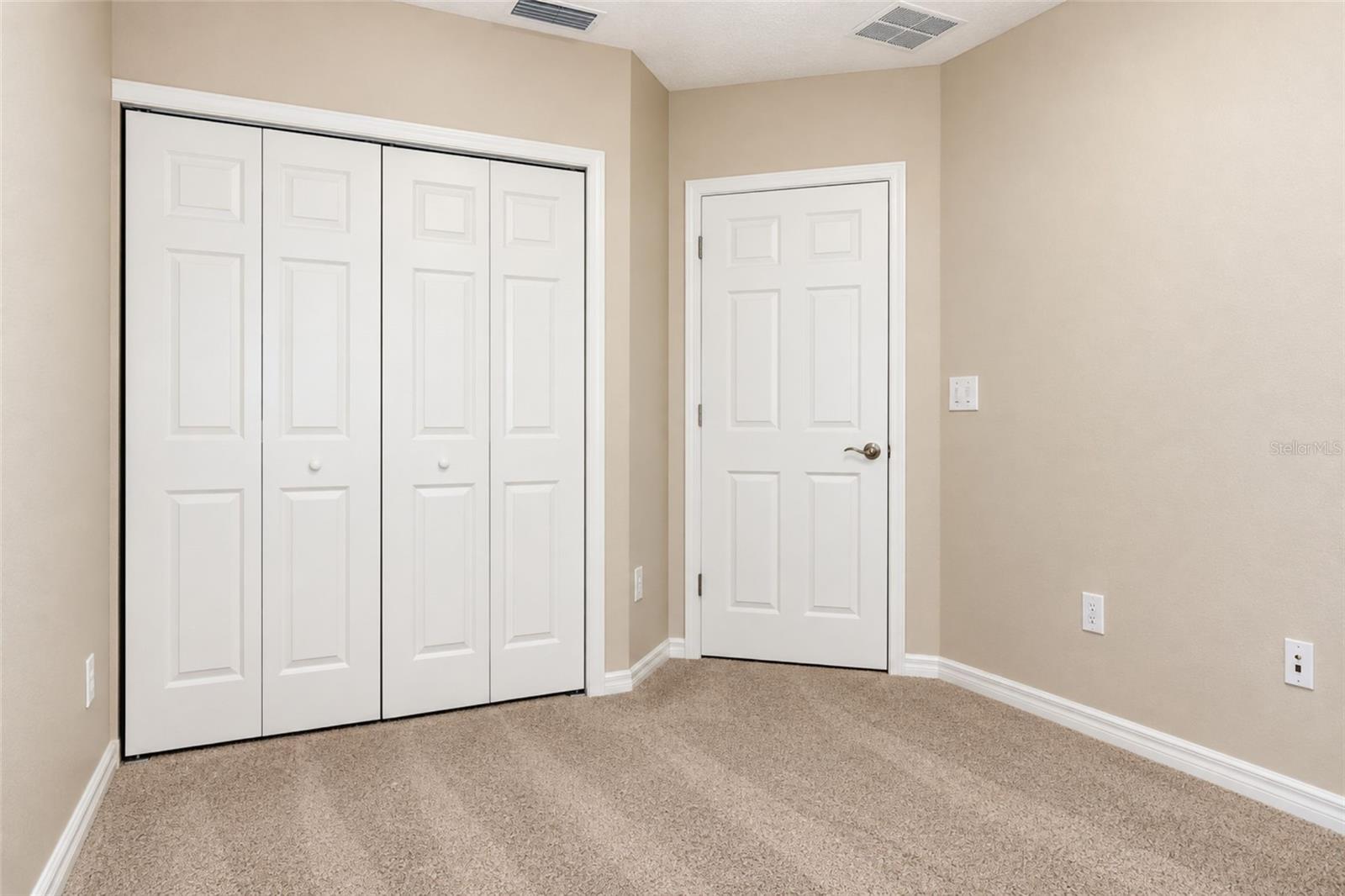 5438 TRIPOLI DR — photo 11