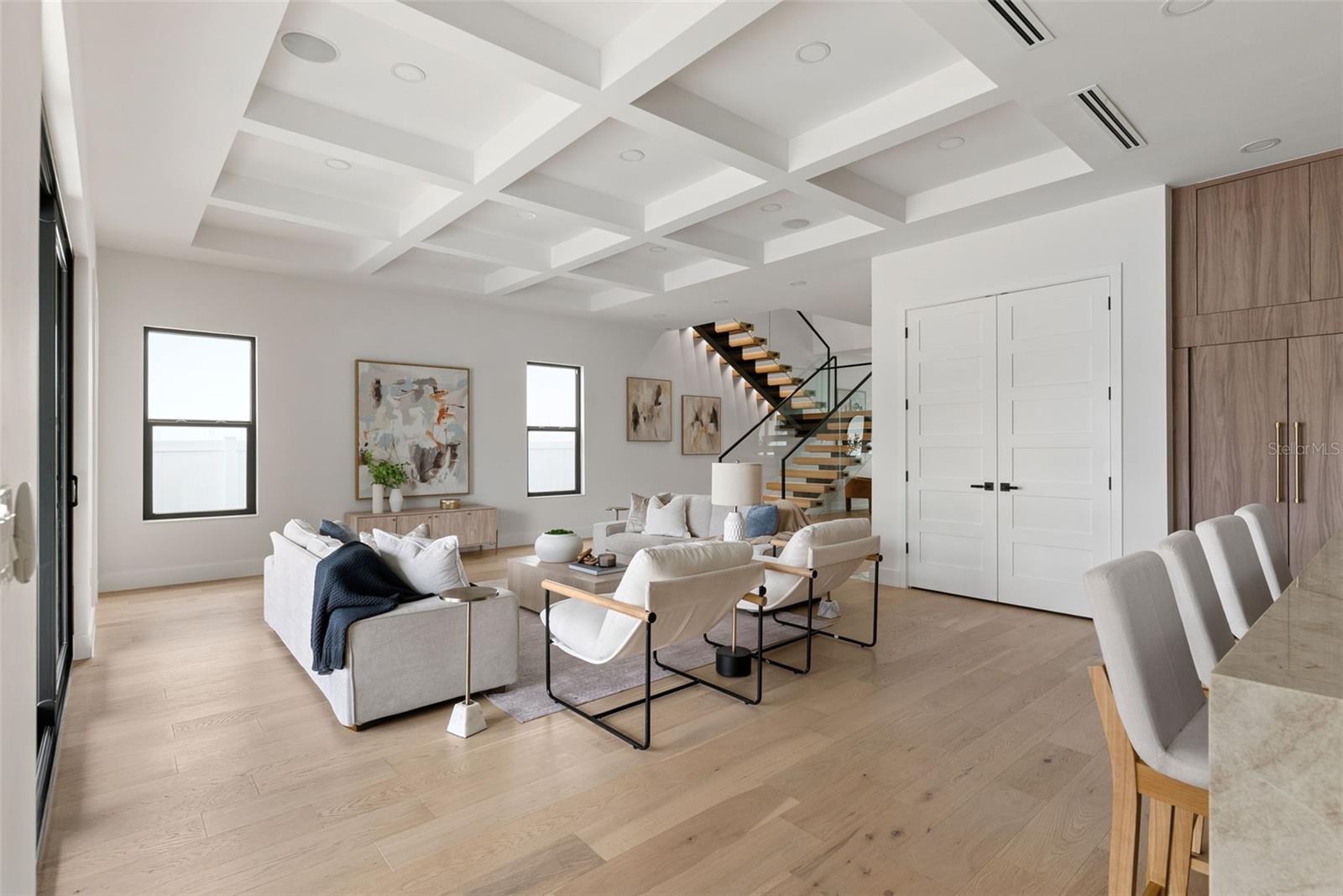 1007 W BRADDOCK ST — photo 17