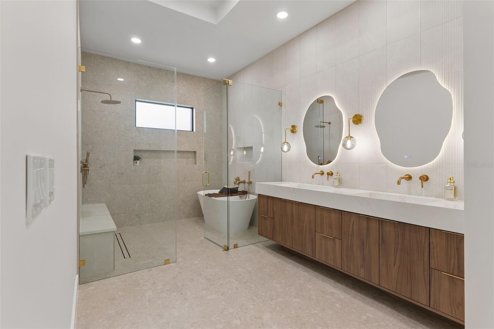 1007 W BRADDOCK ST — photo 31