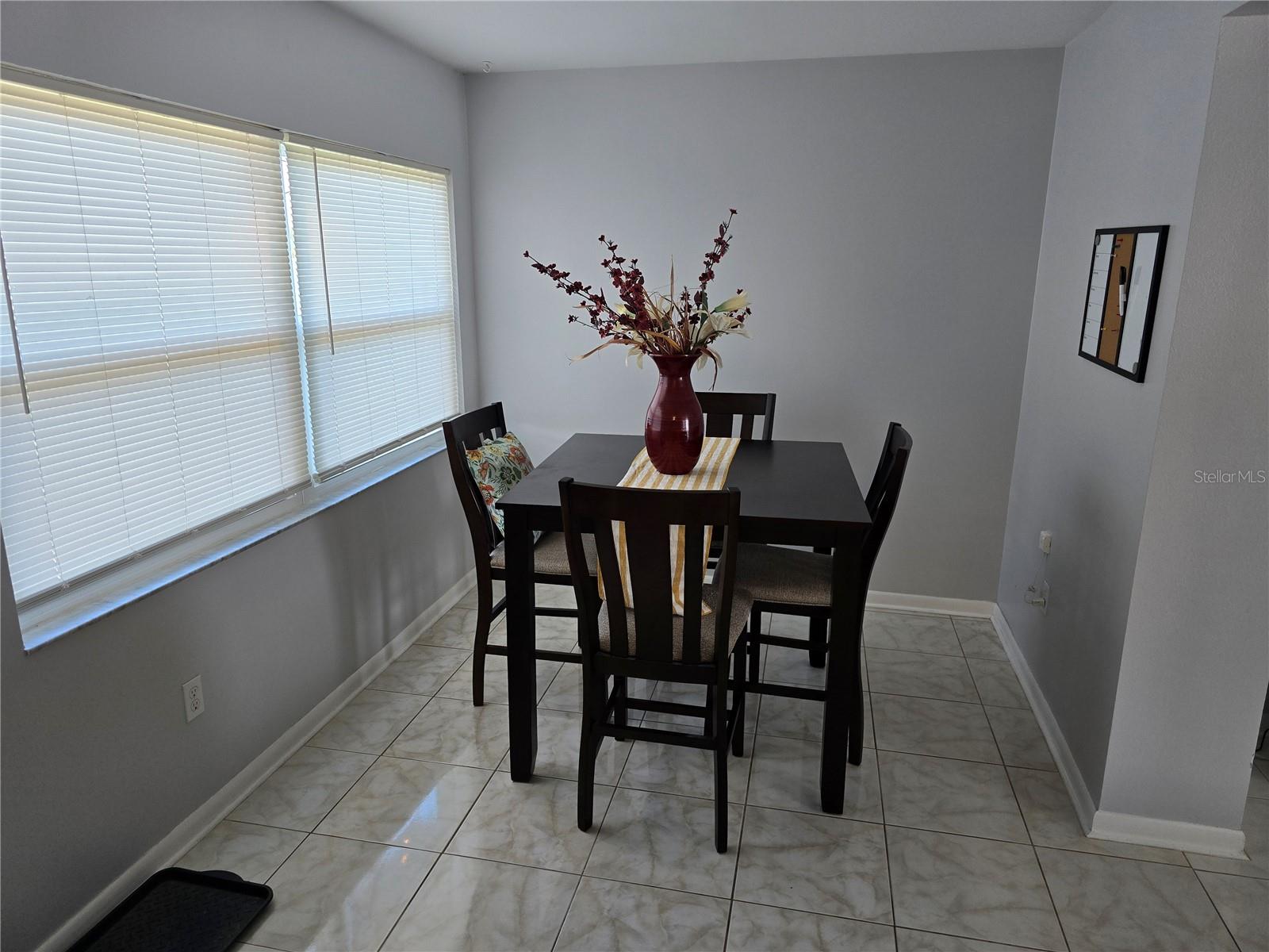 13754 TRINIDAD DR — photo 8