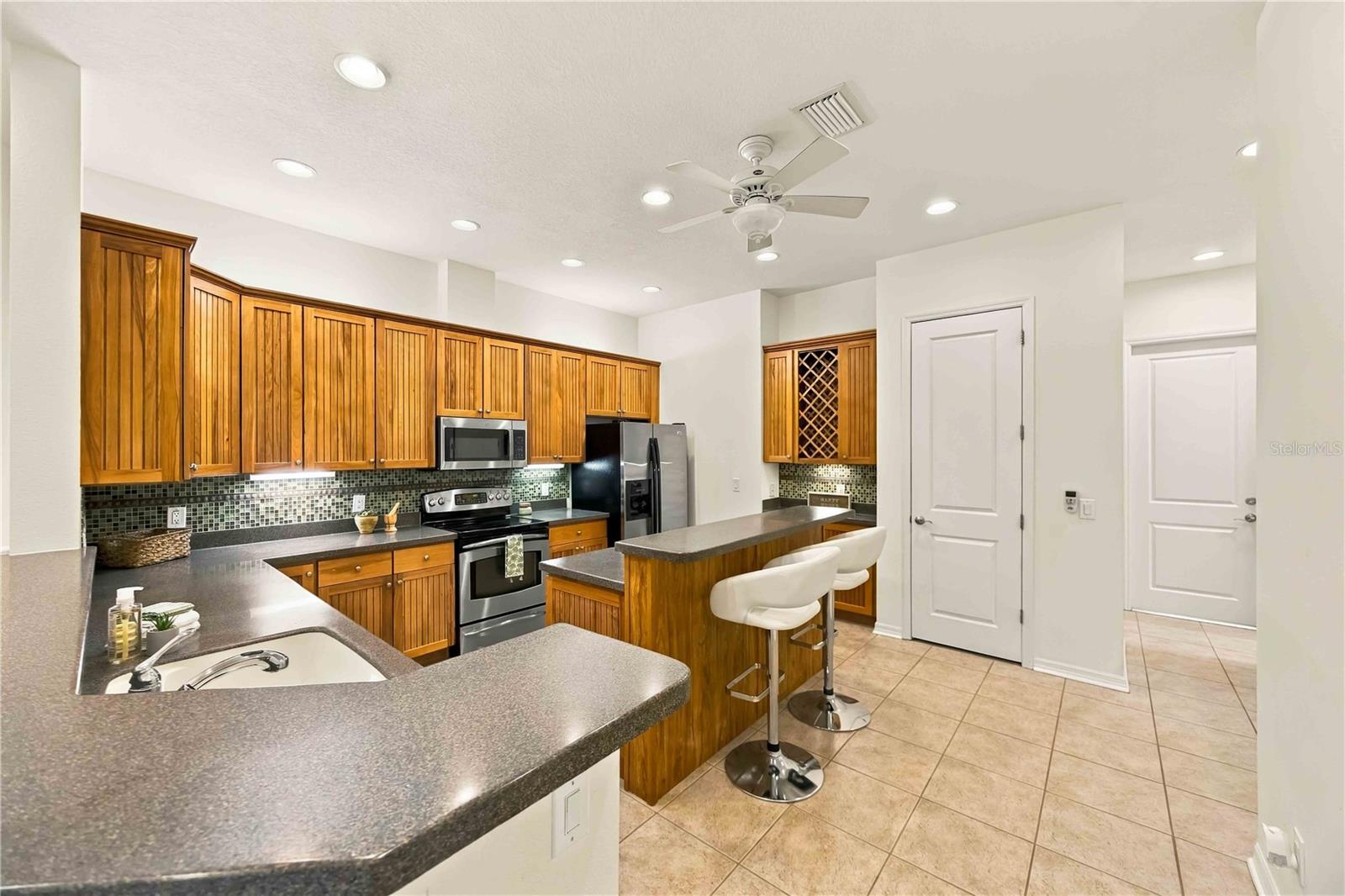 7311 EMMA RD — photo 10