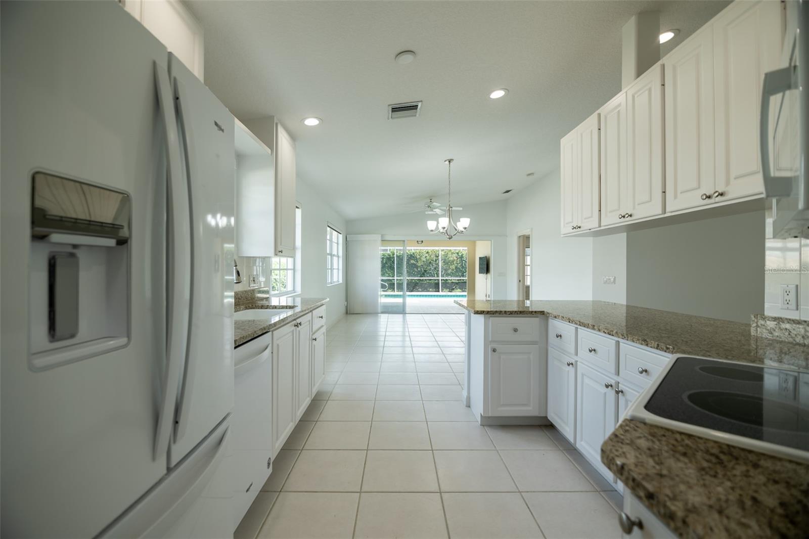 8876 ESTEPONA CT — photo 12
