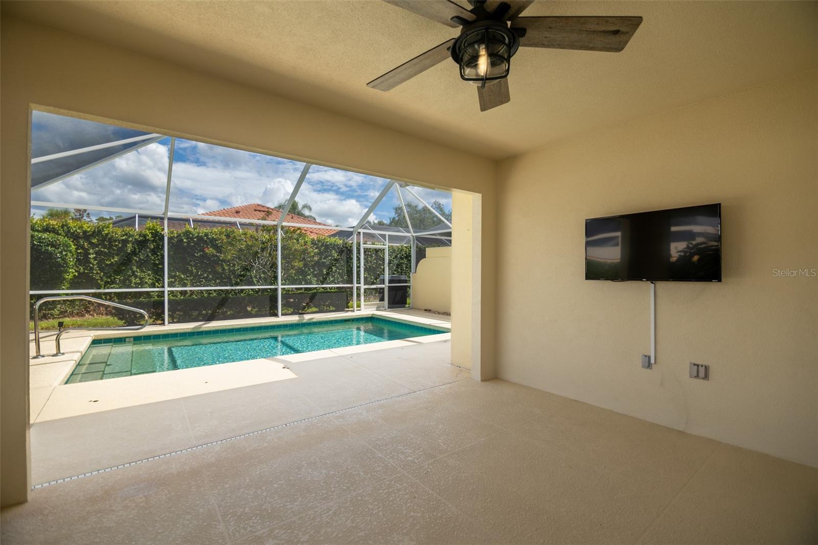 8876 ESTEPONA CT — photo 33