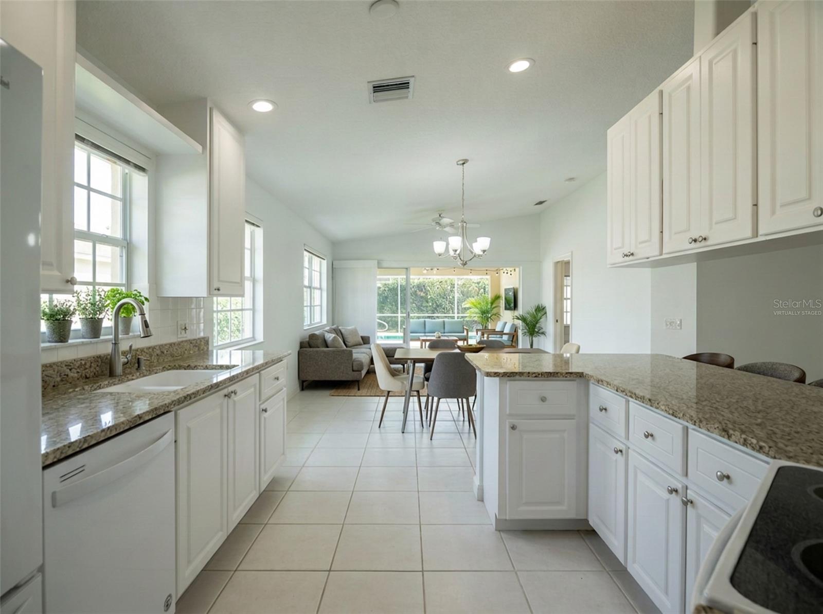 8876 ESTEPONA CT — photo 3