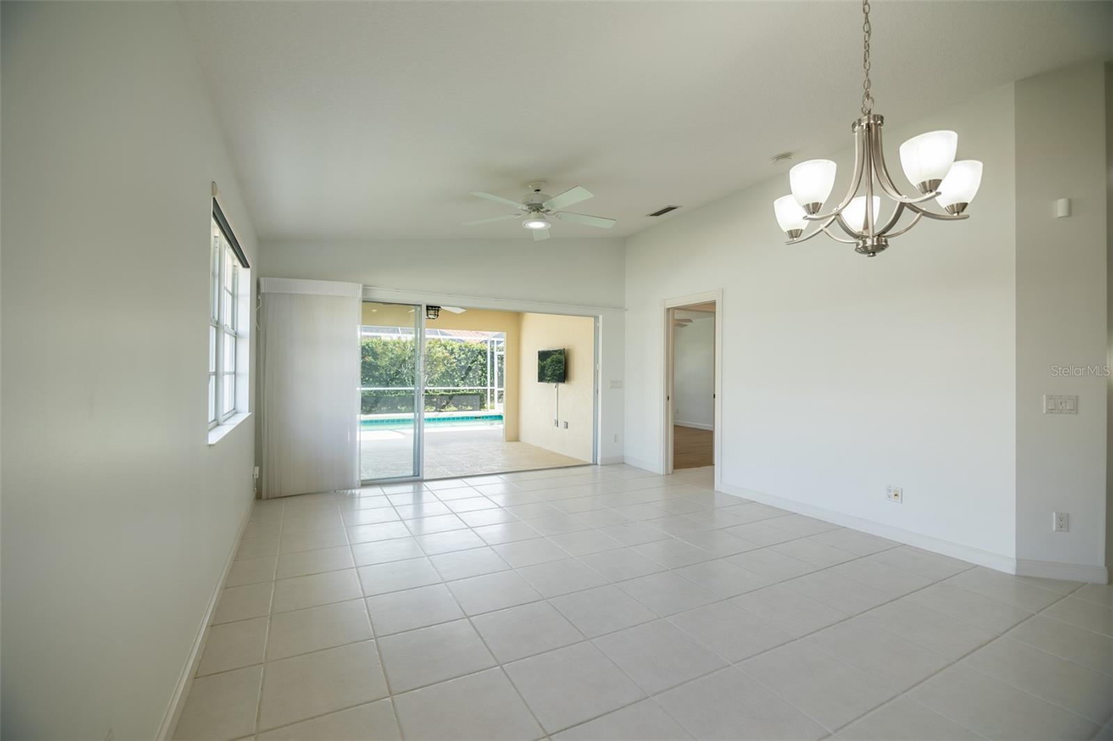 8876 ESTEPONA CT — photo 26