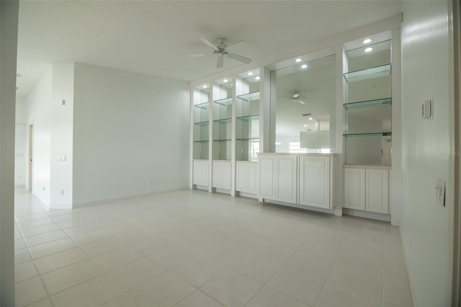 8876 ESTEPONA CT — photo 17