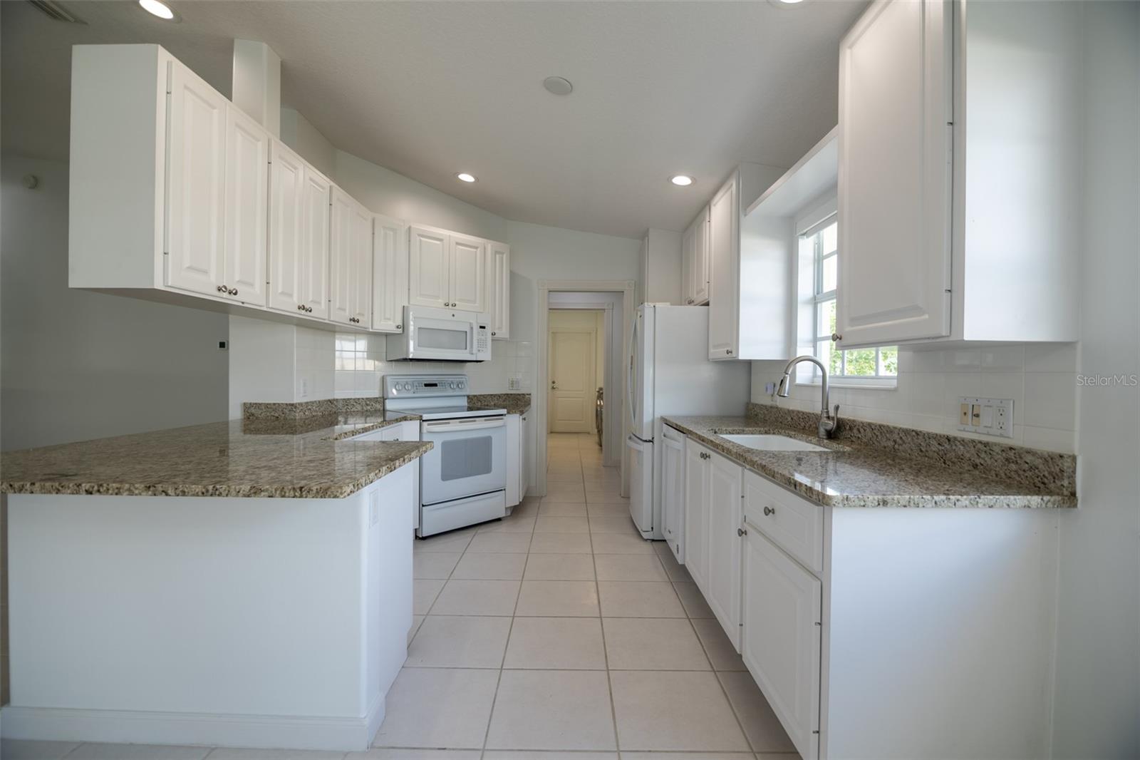 8876 ESTEPONA CT — photo 14