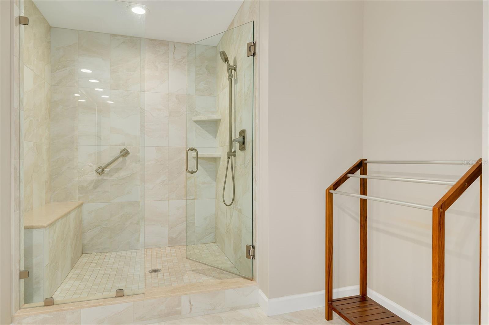 2715 COUNTRY WOODS LN — photo 36