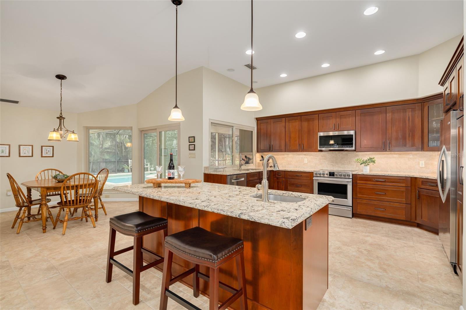 2715 COUNTRY WOODS LN — photo 15