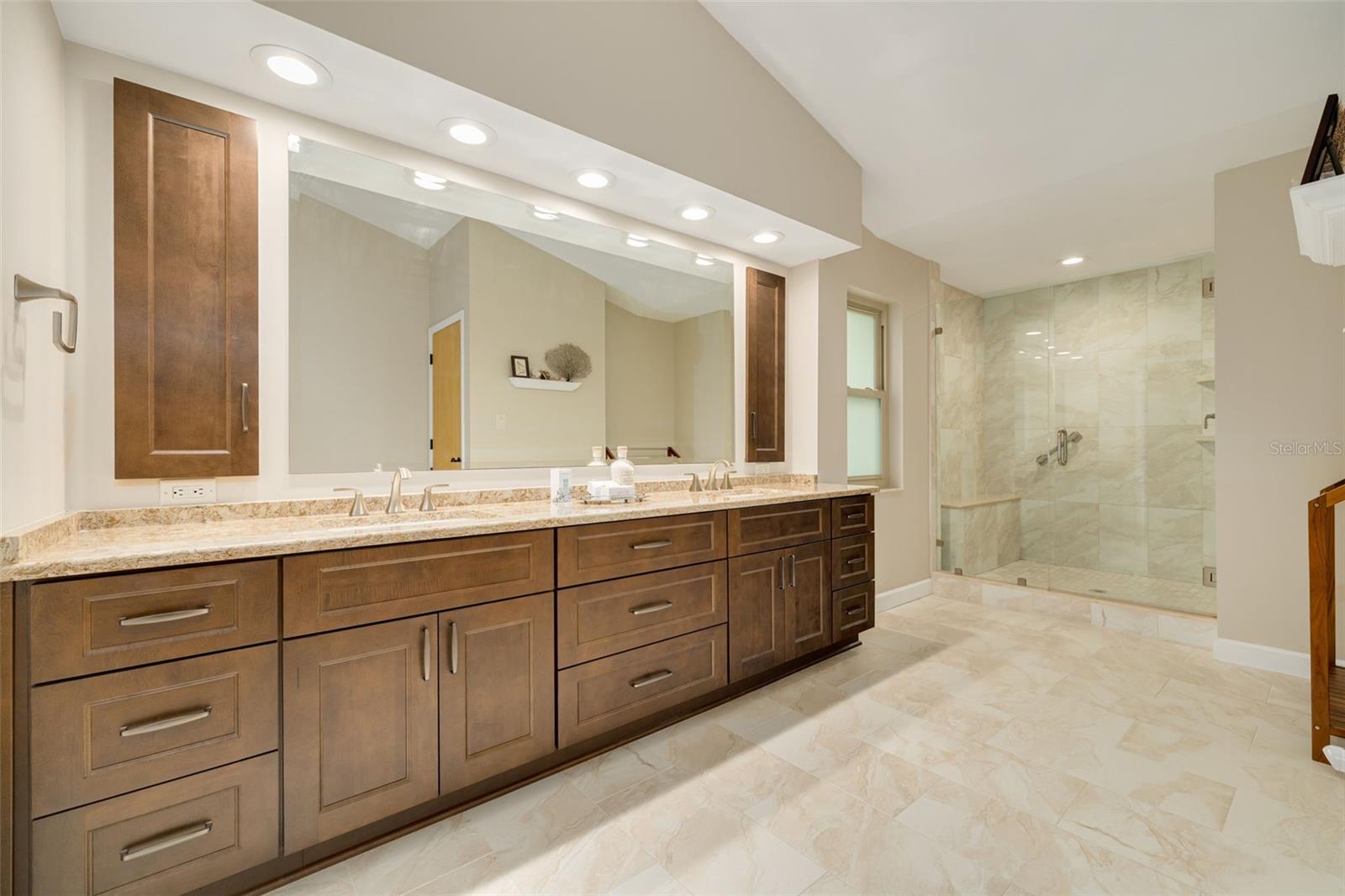 2715 COUNTRY WOODS LN — photo 35