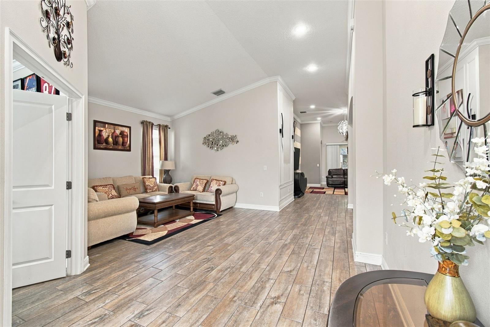 1015 TRACEY ANN LOOP — photo 4