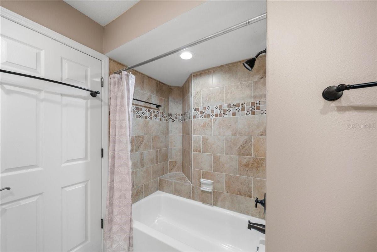 4321 PRESIDENTIAL AVENUE CIR E — photo 28