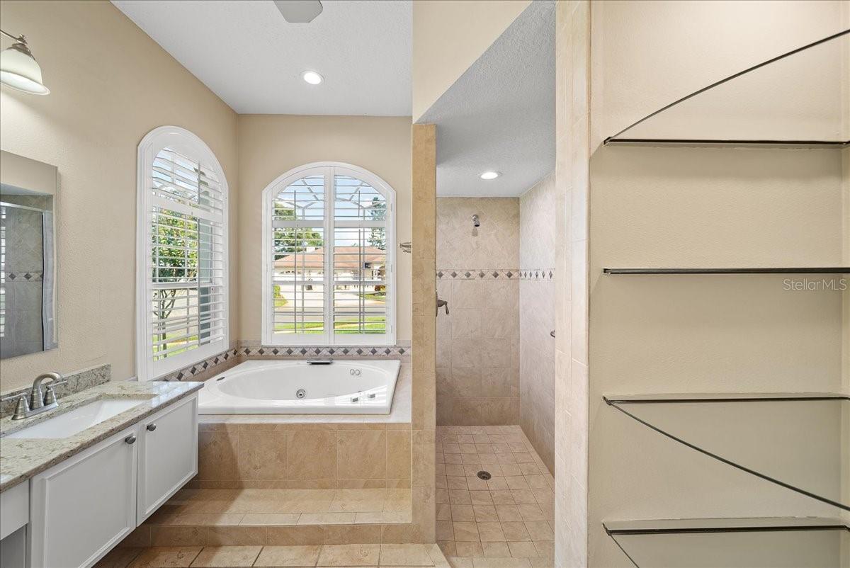 4321 PRESIDENTIAL AVENUE CIR E — photo 21