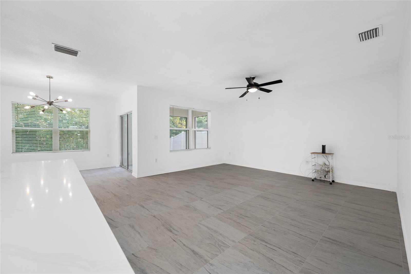 605 BLUE POINT DR — photo 4