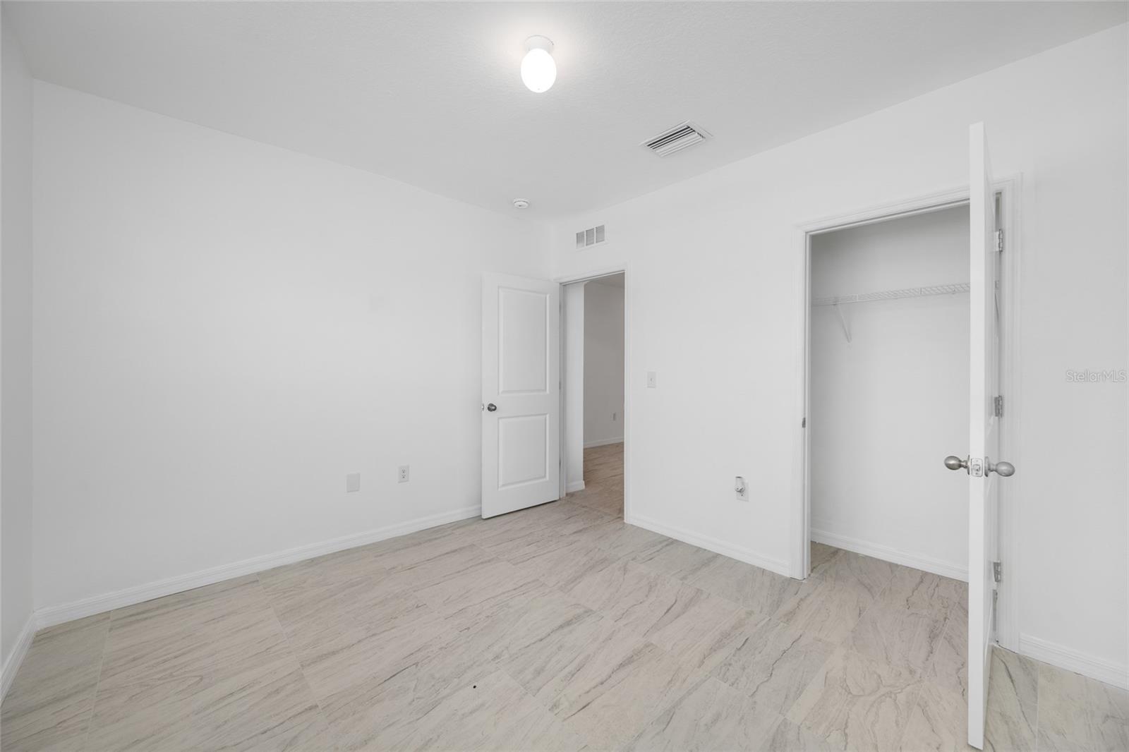 605 BLUE POINT DR — photo 30