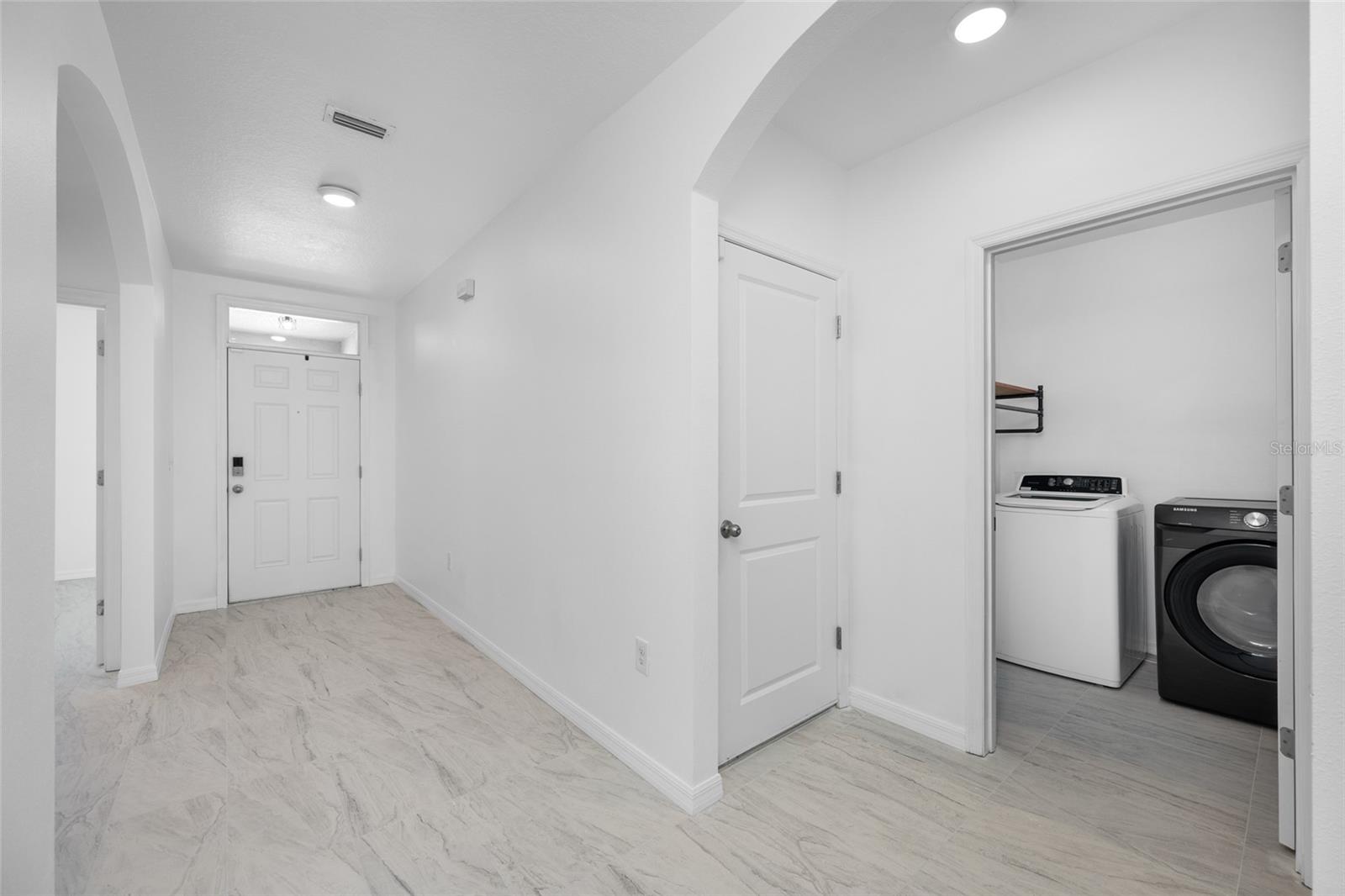 605 BLUE POINT DR — photo 36