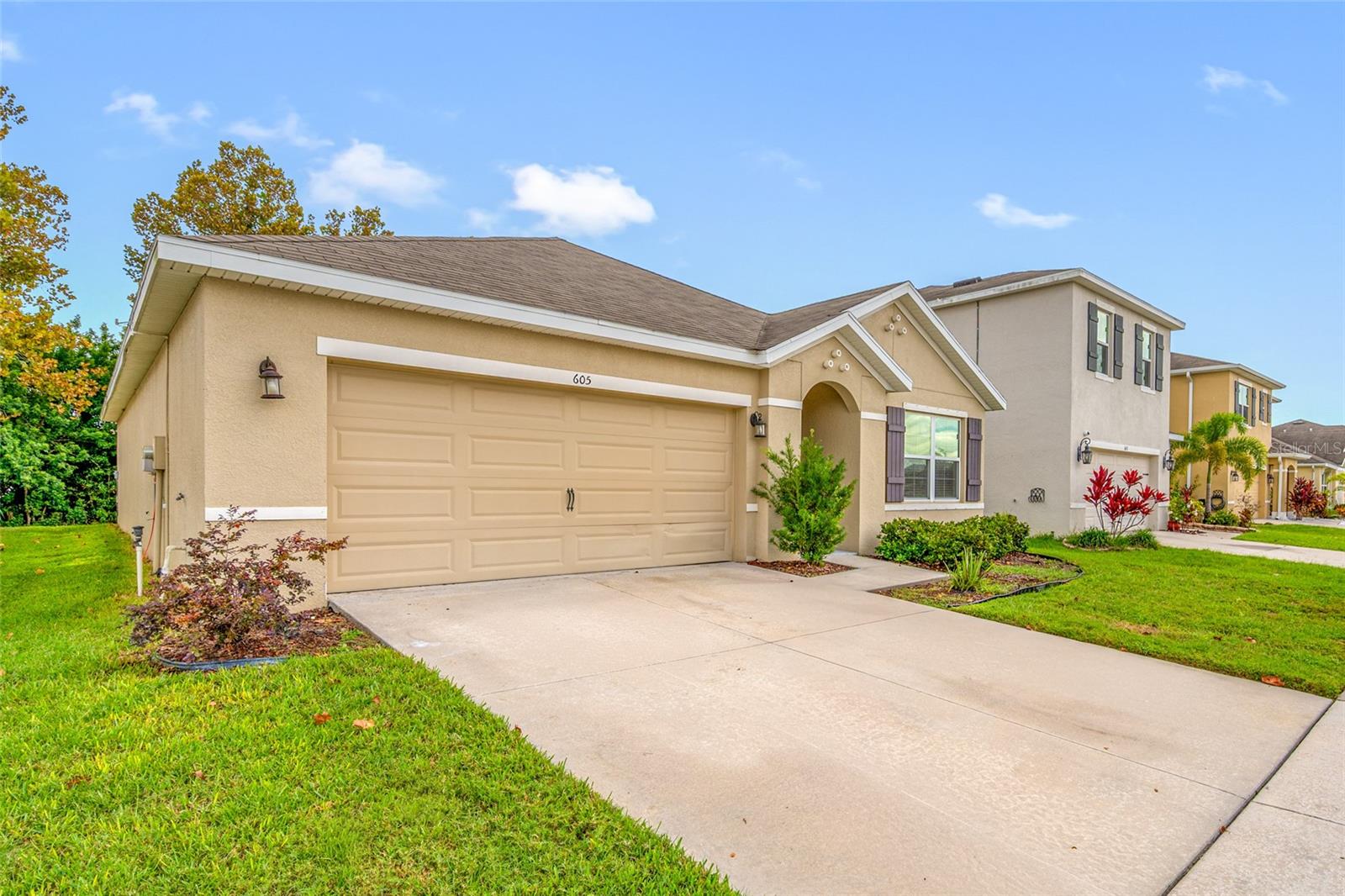 605 BLUE POINT DR — photo 51