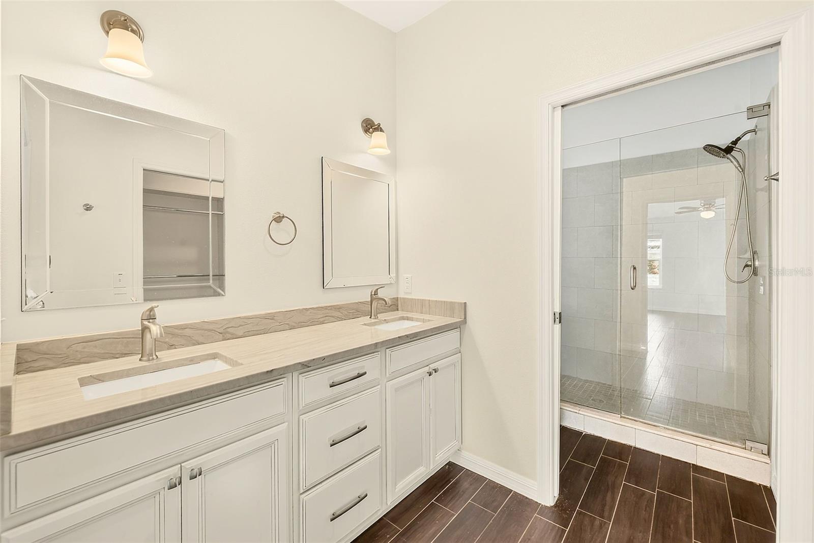14330 CHANNEL DR — photo 13