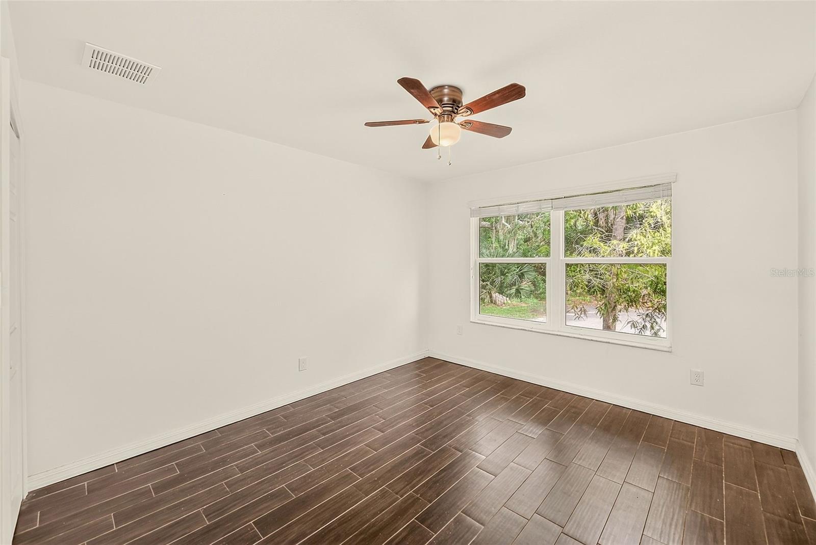 14330 CHANNEL DR — photo 16