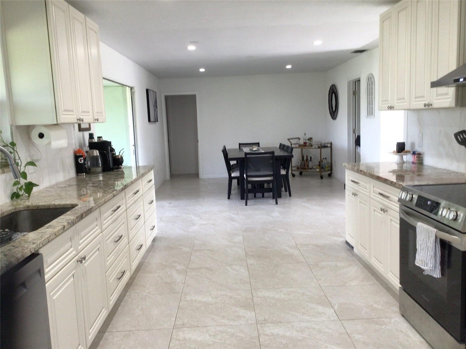 1304 ALAMEDA AVE — photo 20