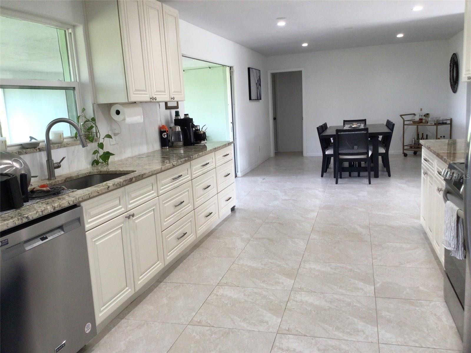 1304 ALAMEDA AVE — photo 18