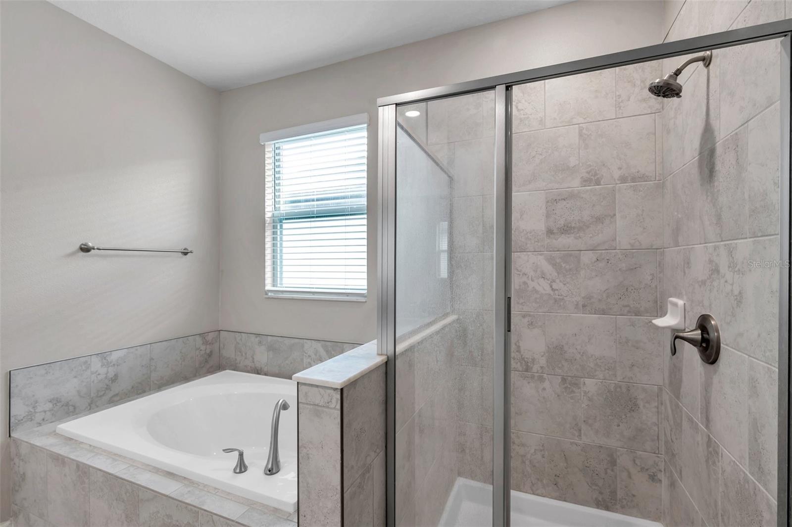 11412 FRESHWATER RIDGE DR — photo 38