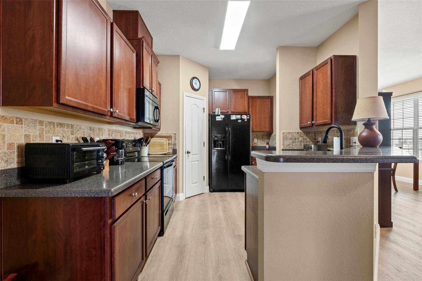 8423 BLUE ROCK DR — photo 12