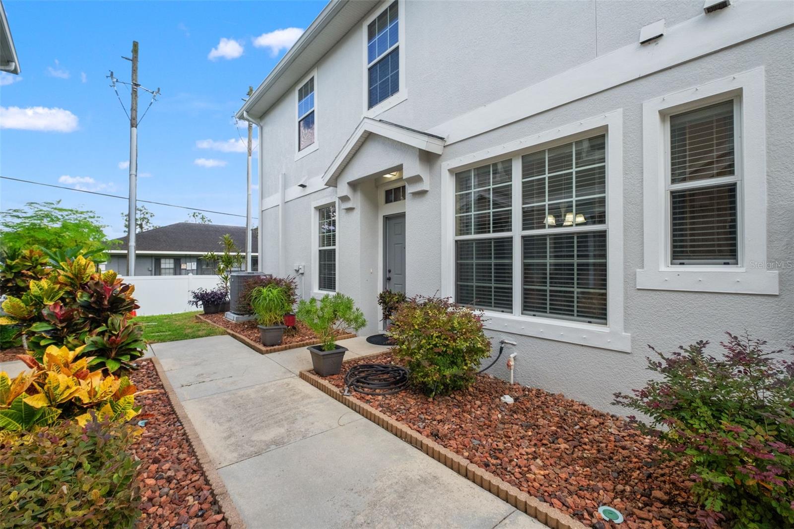 8423 BLUE ROCK DR — photo 3