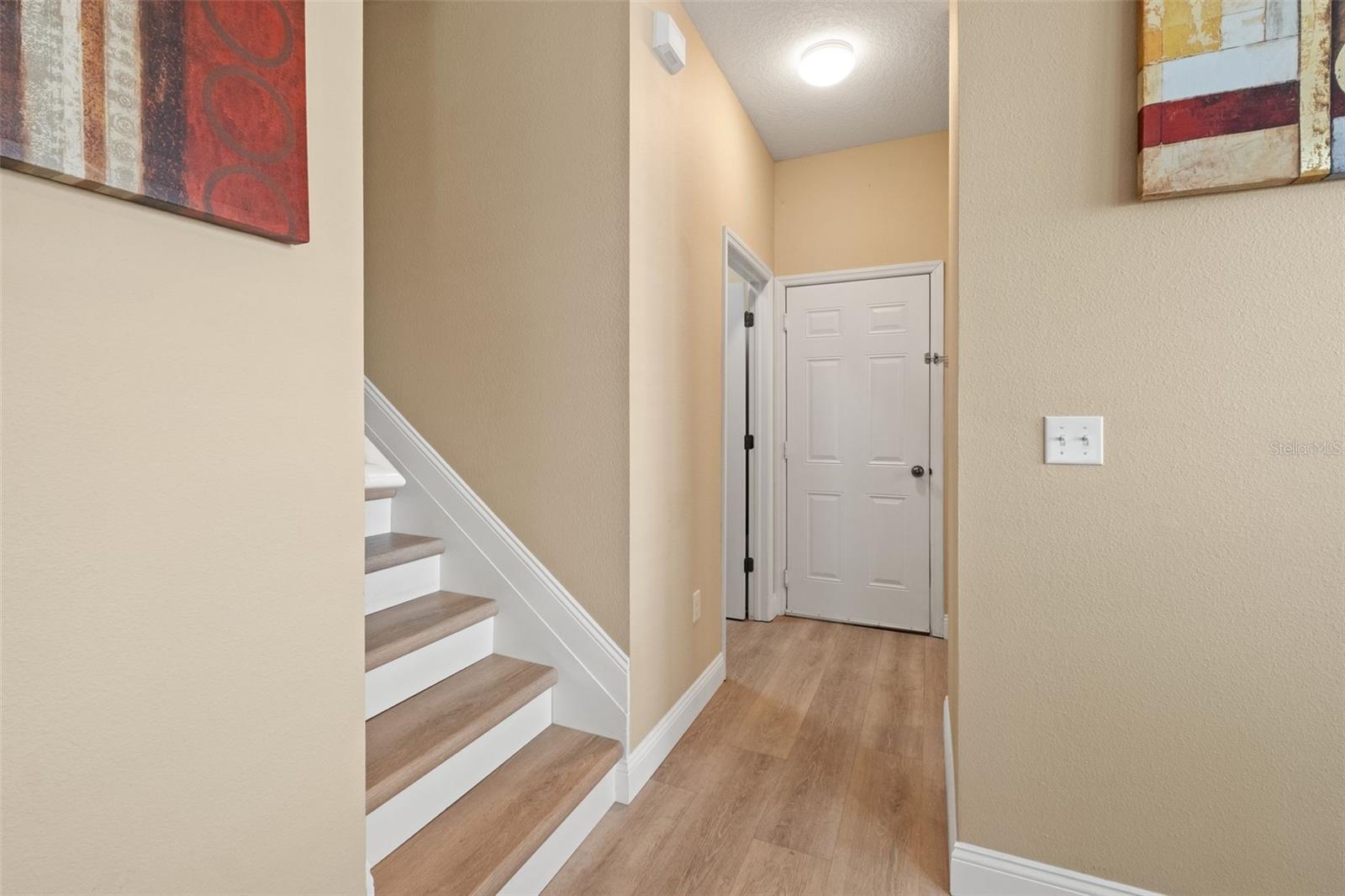 8423 BLUE ROCK DR — photo 20