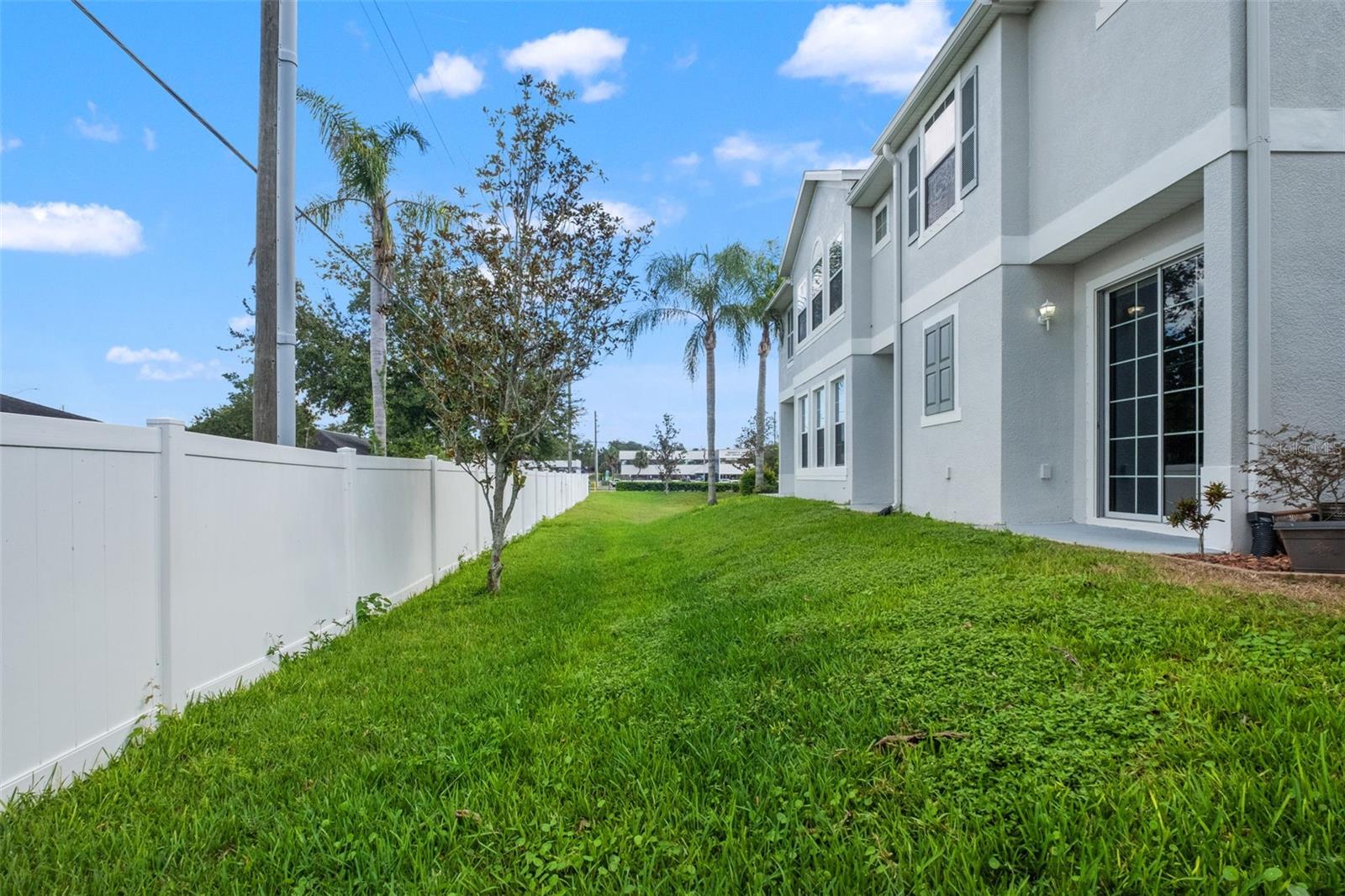 8423 BLUE ROCK DR — photo 45