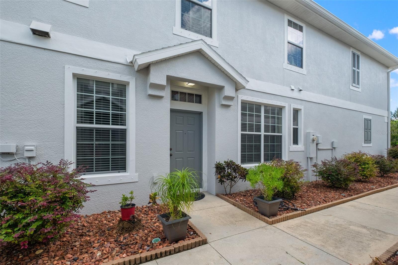 8423 BLUE ROCK DR — photo 4