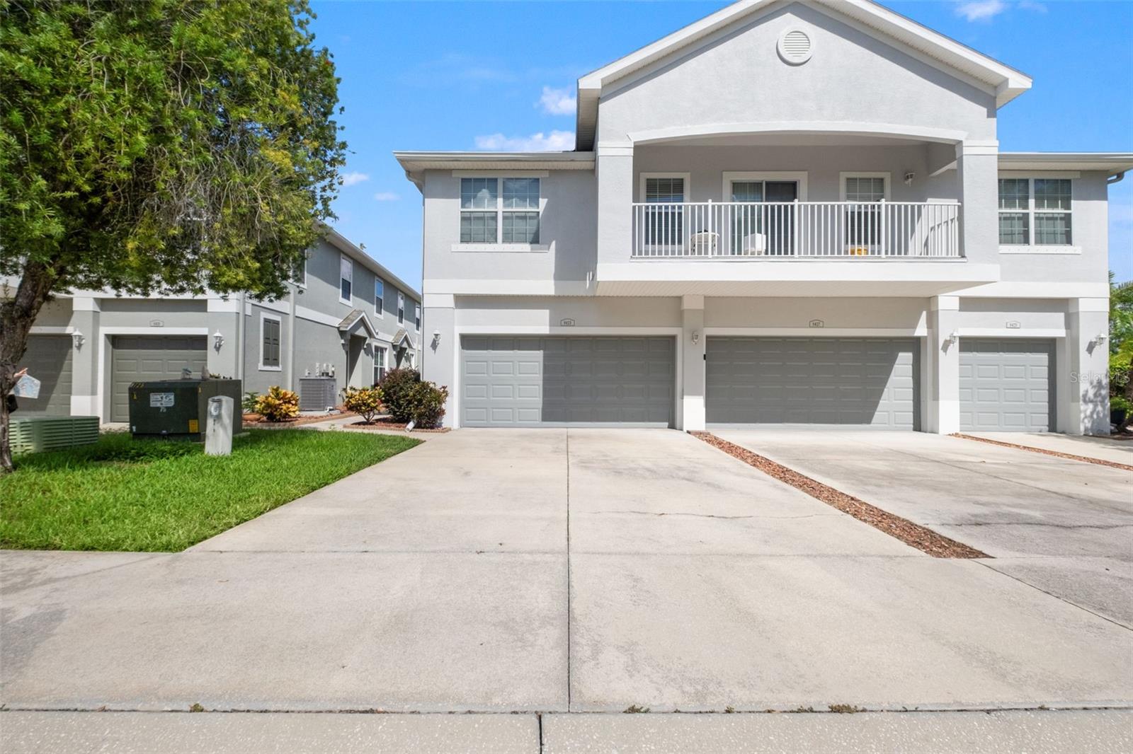 8423 BLUE ROCK DR — photo 2