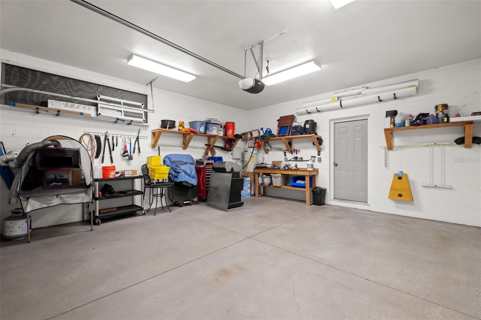 8423 BLUE ROCK DR — photo 40