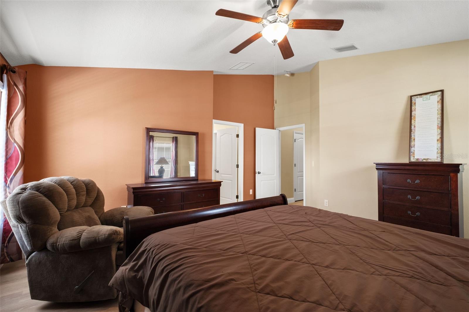8423 BLUE ROCK DR — photo 26