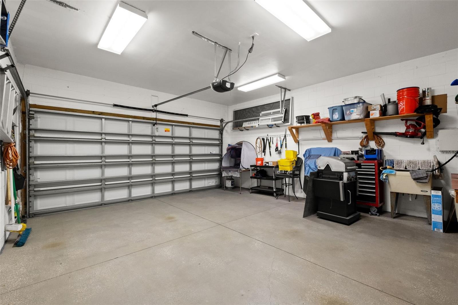 8423 BLUE ROCK DR — photo 42