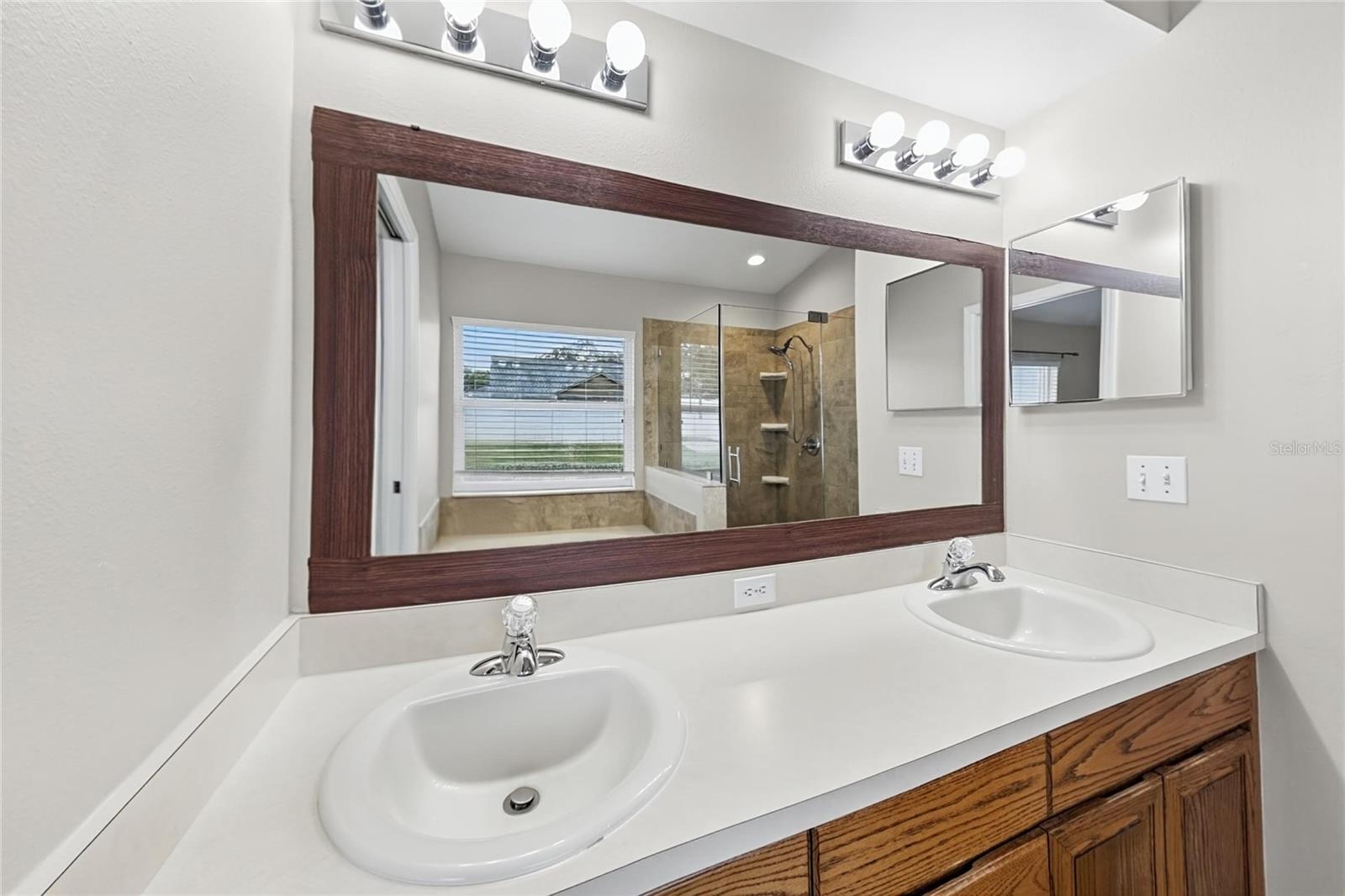 12807 RAYSBROOK DR — photo 10
