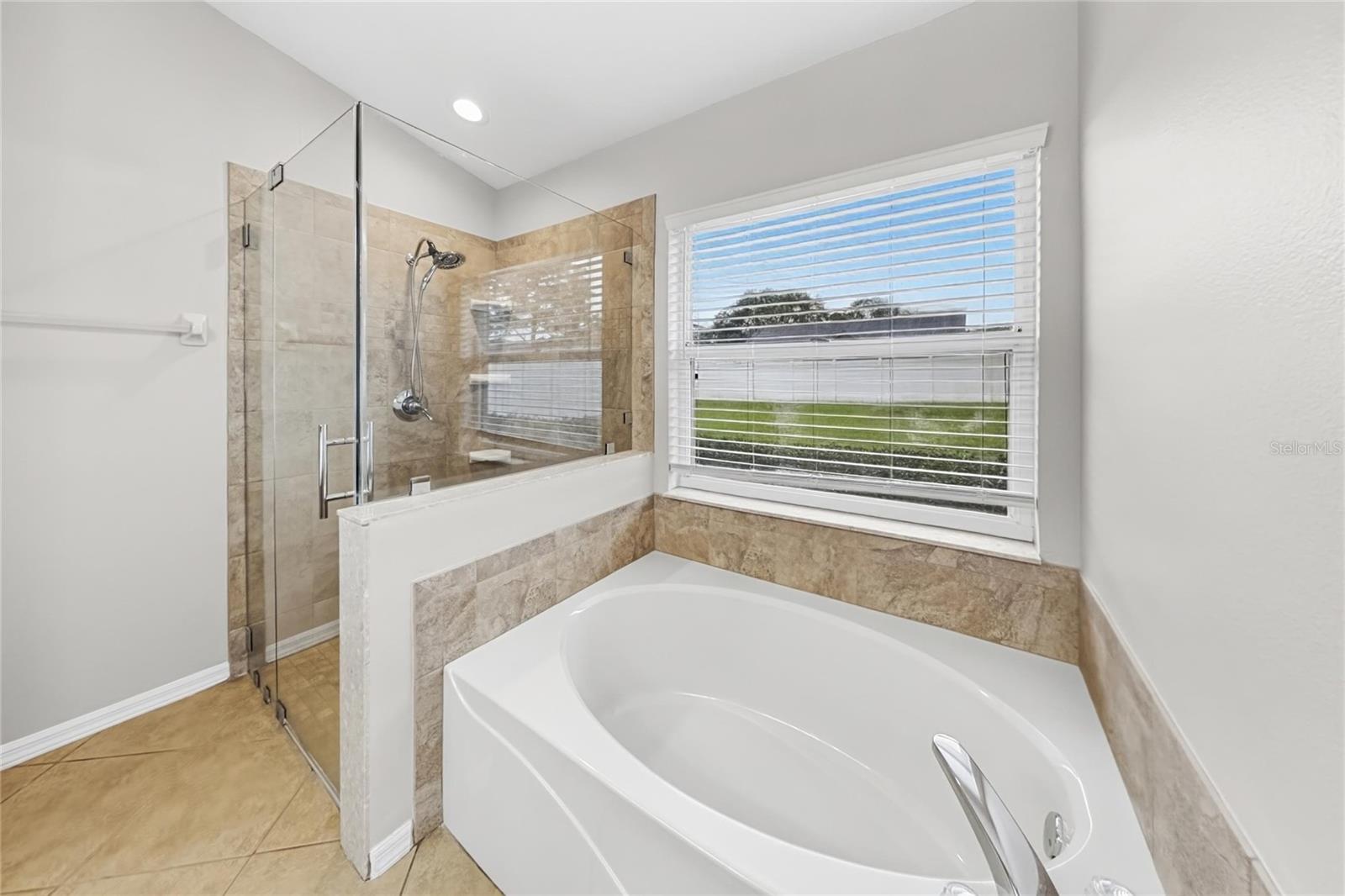 12807 RAYSBROOK DR — photo 11