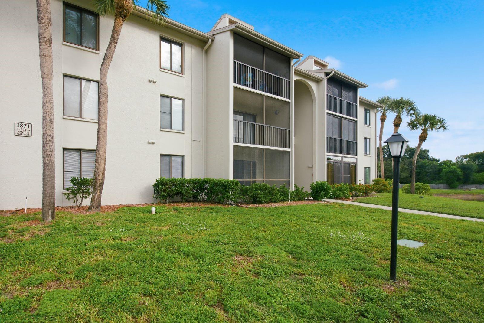 1871 PINE RIDGE WAY W #E1 — photo 4