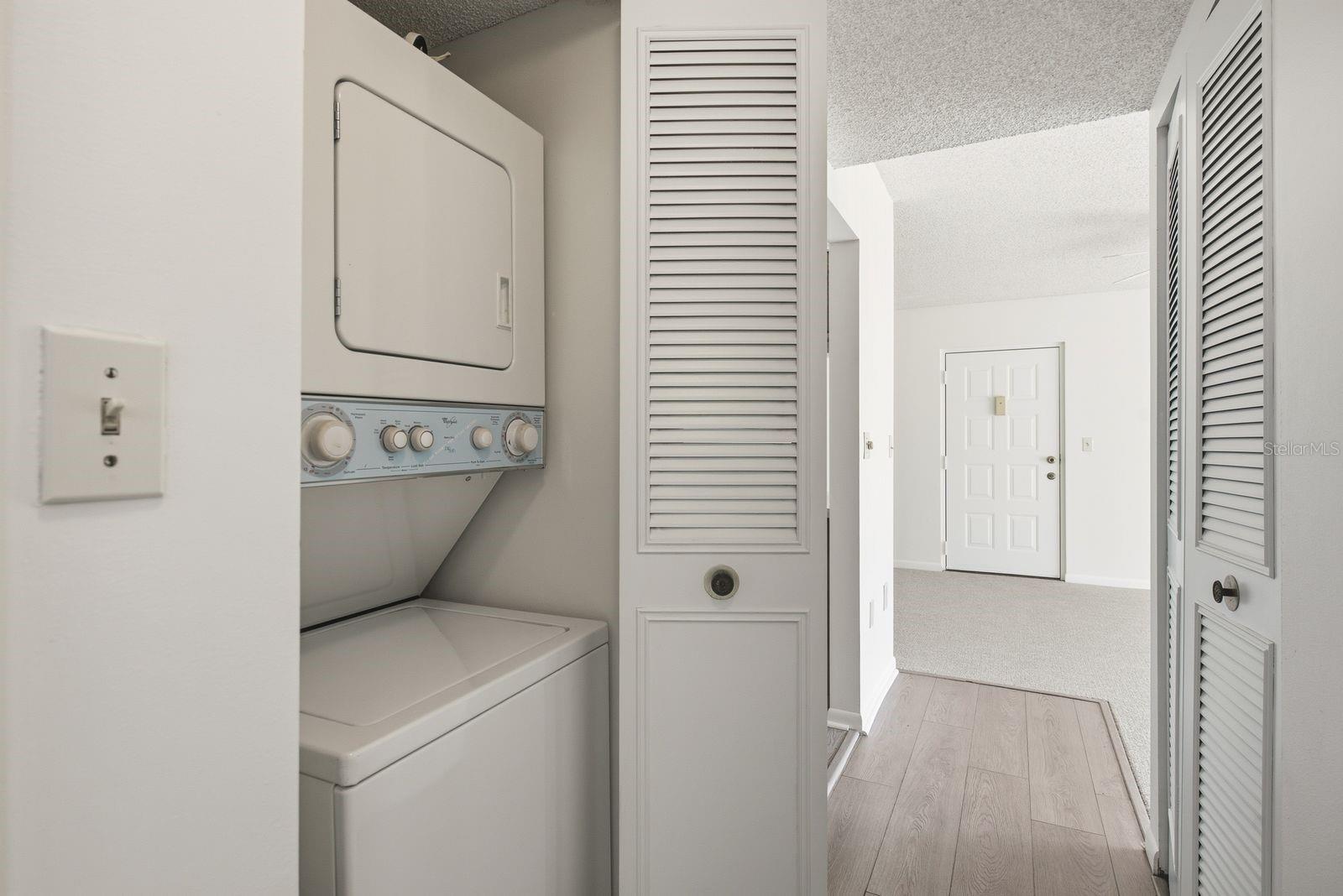 1871 PINE RIDGE WAY W #E1 — photo 30