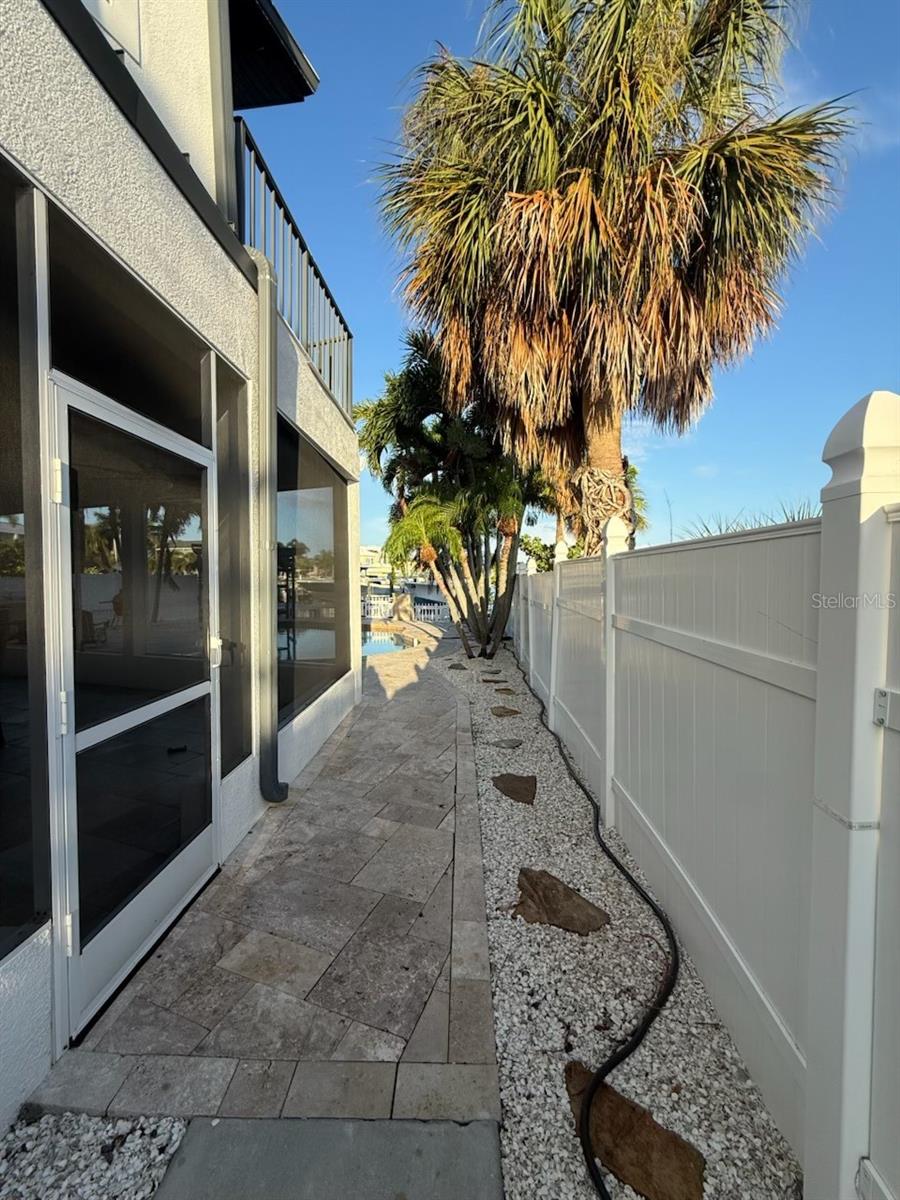 452 BATH CLUB BLVD N — photo 22
