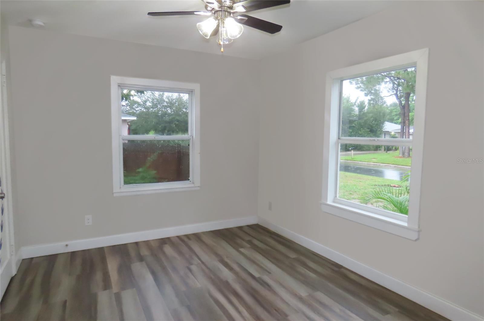 101 N GLENWOOD AVE — photo 28