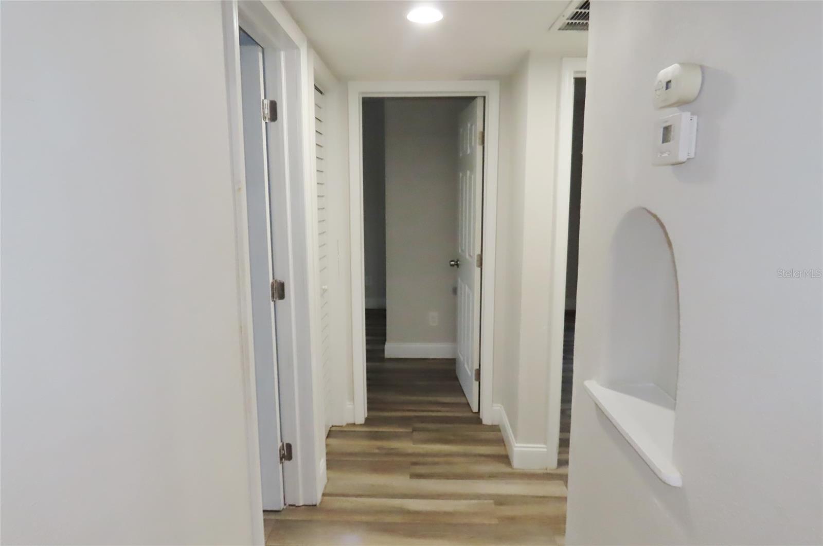 101 N GLENWOOD AVE — photo 22