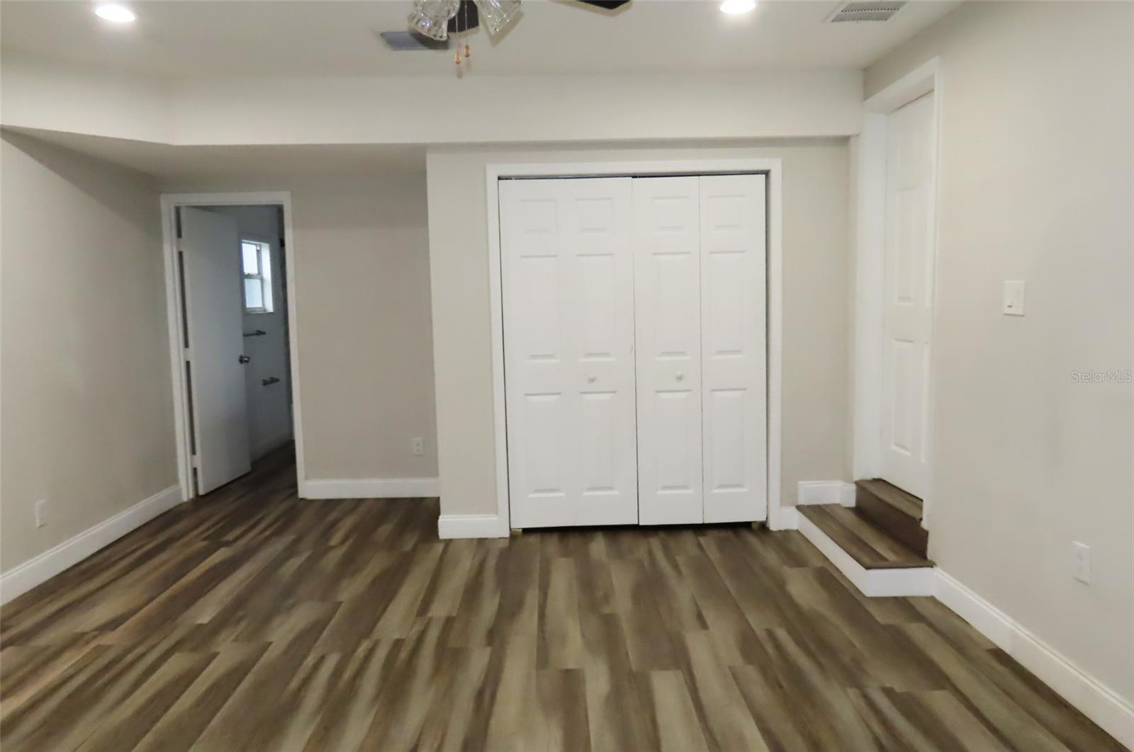 101 N GLENWOOD AVE — photo 17