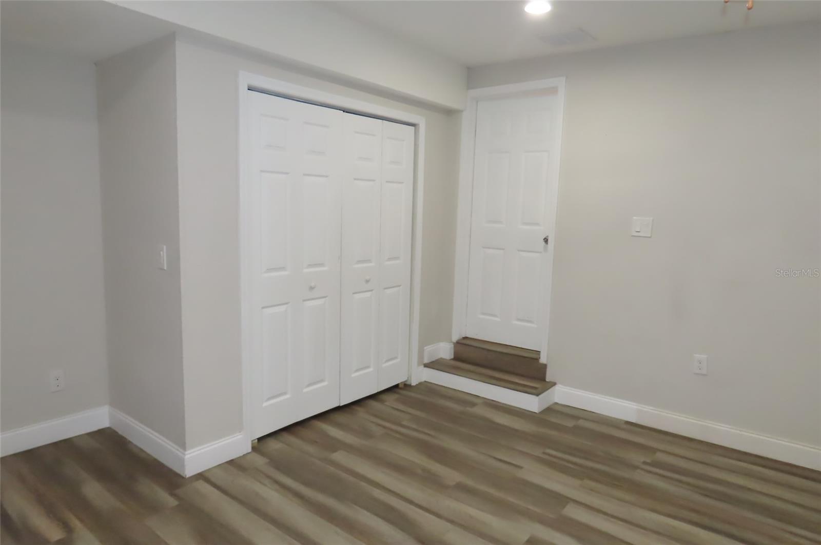 101 N GLENWOOD AVE — photo 18
