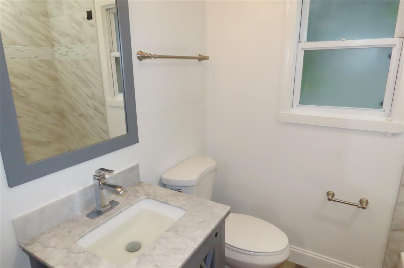 101 N GLENWOOD AVE — photo 31