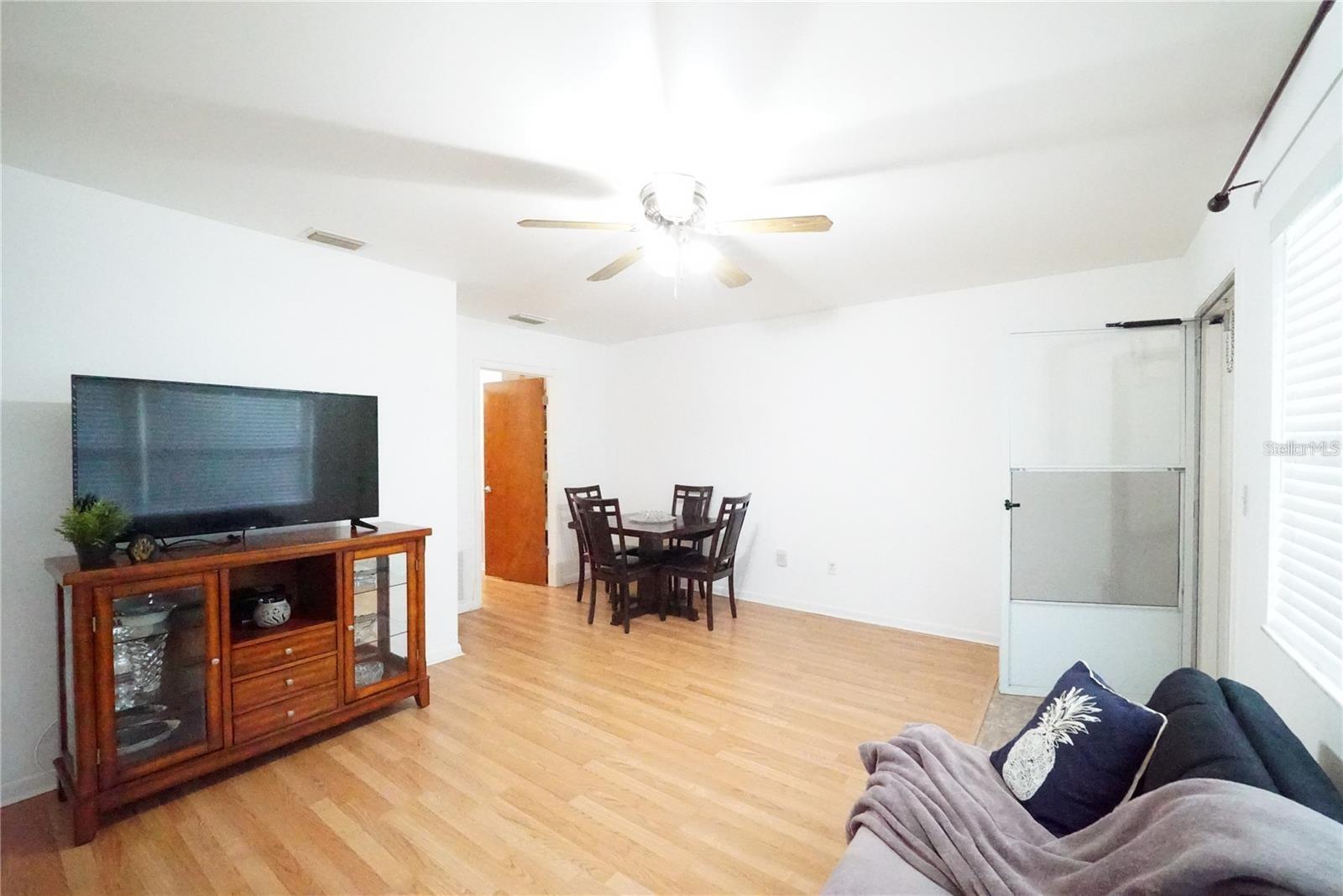 5810 21ST ST N #15 — photo 5