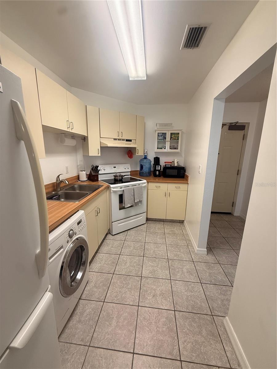 1515 PINELLAS BAYWAY S #10 — photo 4