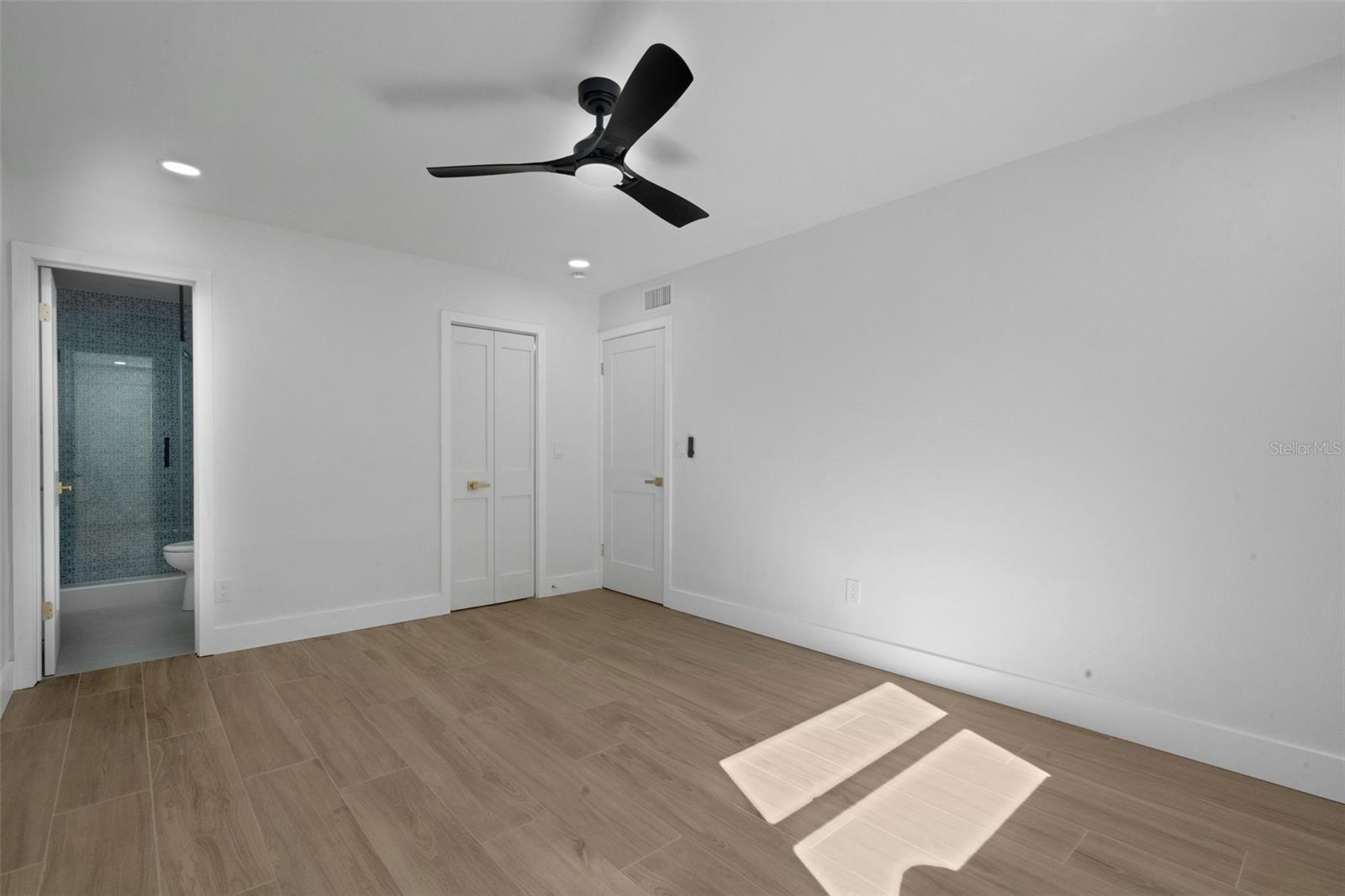 209 BEL FOREST DR #1 — photo 32